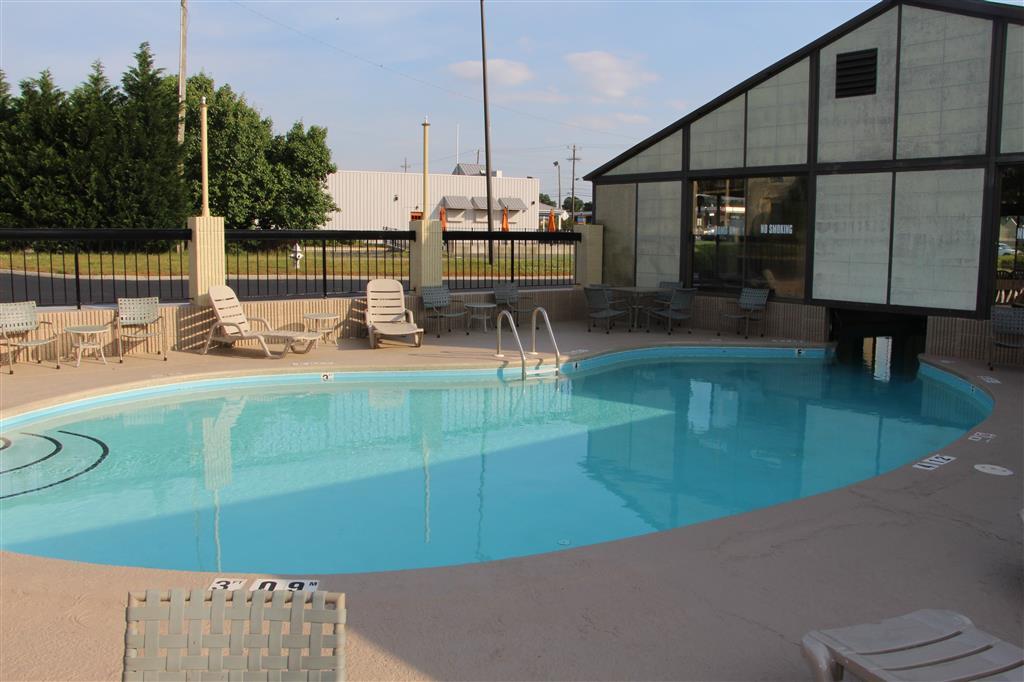 Red Roof Inn & Suites Monroe, Nc Зручності фото