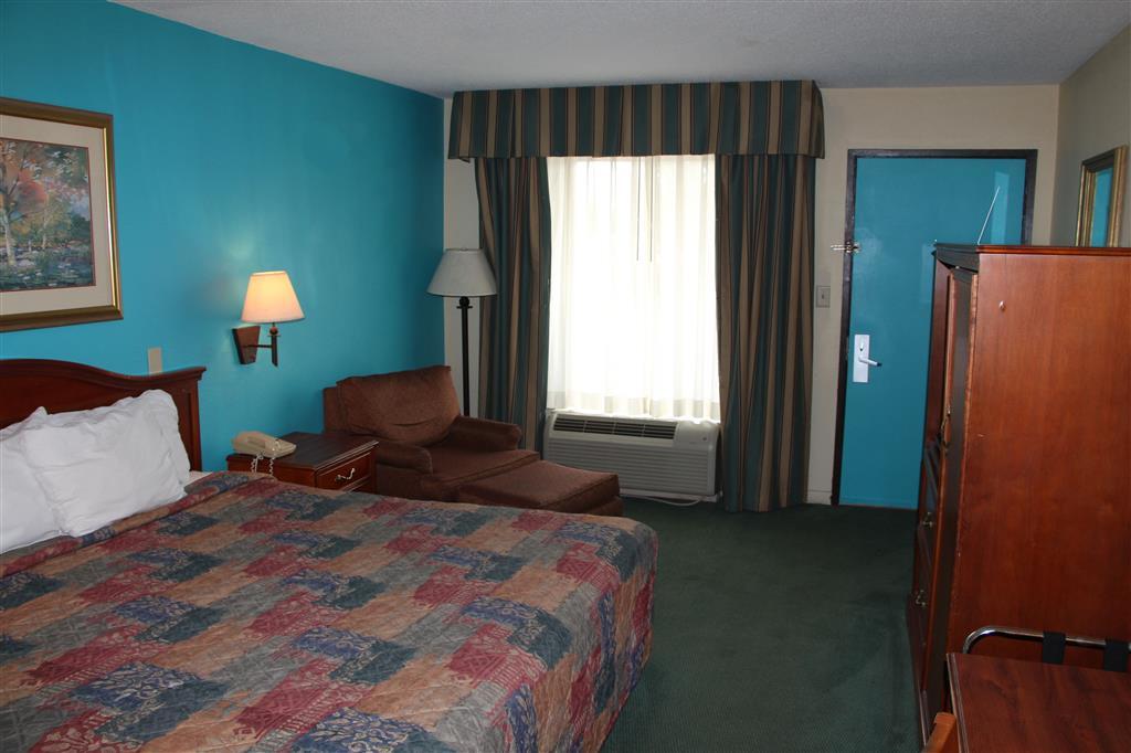 Red Roof Inn & Suites Monroe, Nc Номер фото